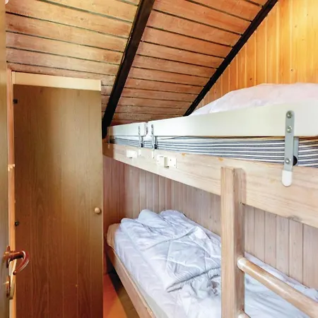 Three-bedroom Holiday In Sjallands Odde *